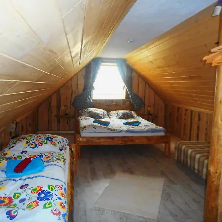 Ranc Pod Hajom Bauernhof Bobrovec